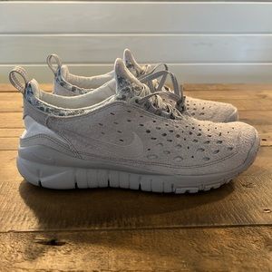 Nike - Free Run Trail - Mens 8.5 - Womens 10